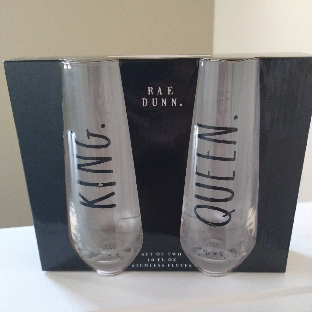 NIB Rae Dunn wine set